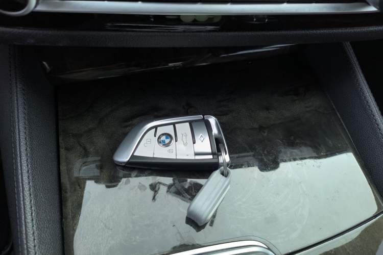 Used BMW 5 Series 2020 530Li Leading Model M Sport Package Vehicle Key