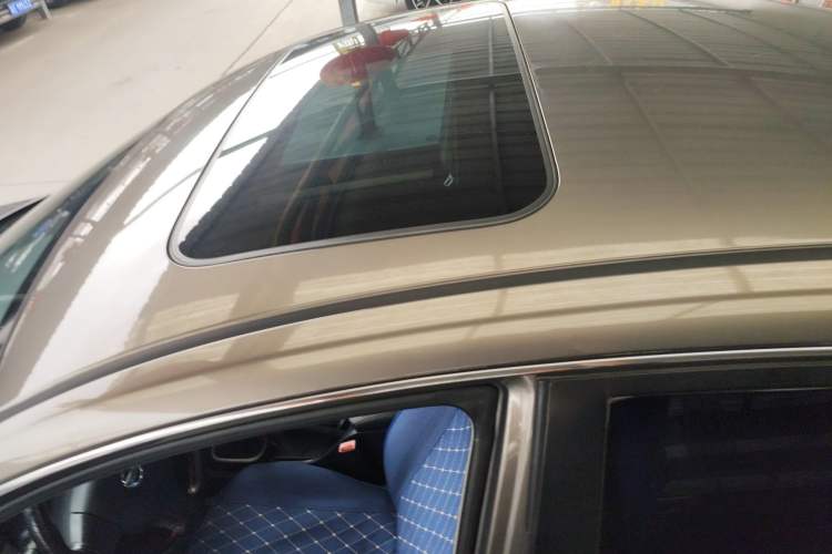 Used Nissan Sylphy 2016 Classic 1.6XE Manual Leading Edition Roof