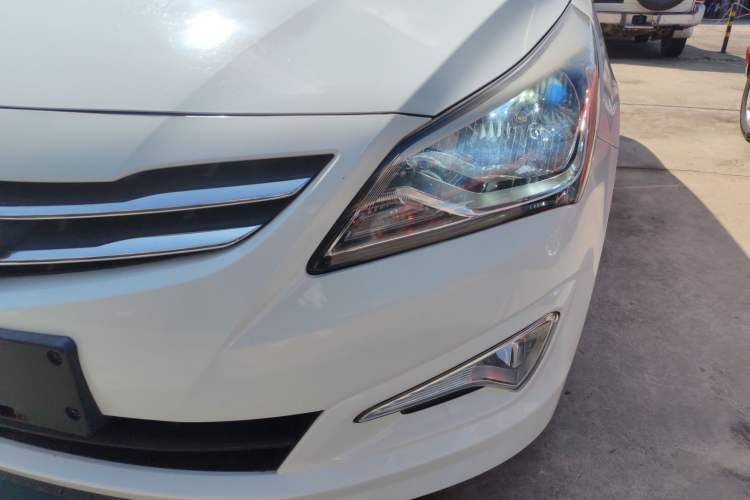 Used Hyundai Verna (older generation) 2016 1.4L Manual Smart GLS Trim
