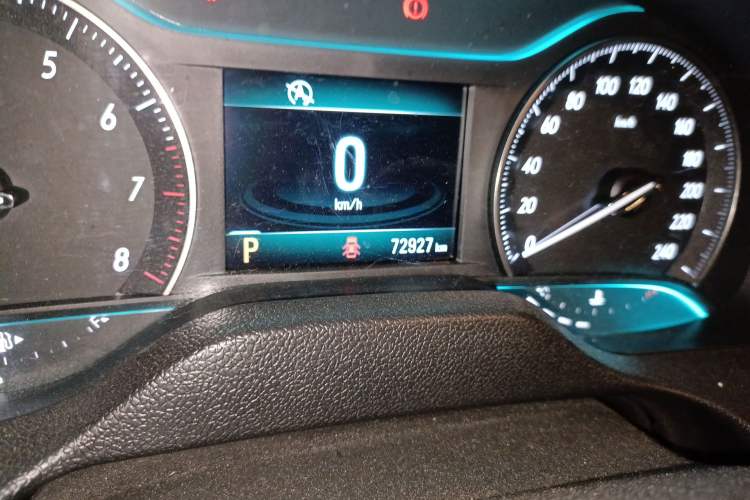 Used Buick GT 2016 15N Automatic Elite Edition Odometer Close Up