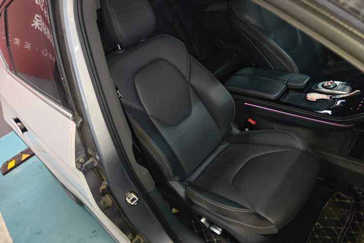 Used ARCFOX Alpha T 2022 653S+ 160kW
