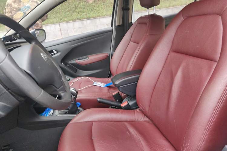 Used Citroen Elysee 2015 Zhishang Edition 1.6L Manual Fashion Model
