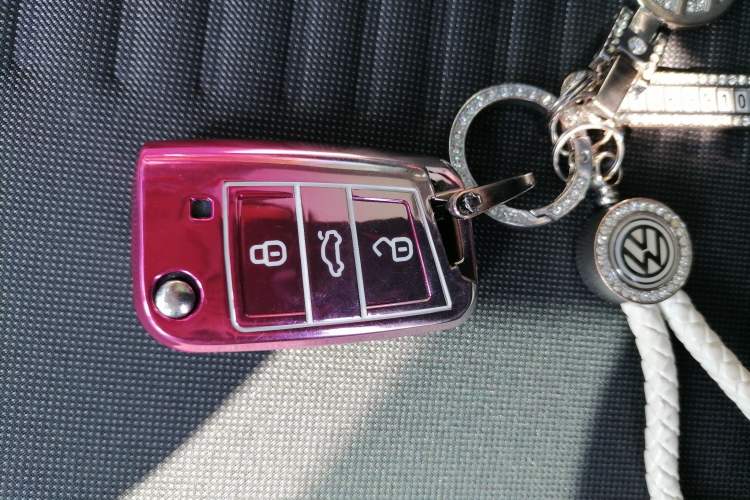 Used Volkswagen Polo 2023 Restyled Plus 1.5L Automatic Colorful Tech Edition Vehicle Key