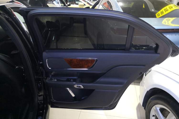 Used Lincoln Continental 2019 2.0T Two-Wheel Drive Luxury Edition China VI Standard