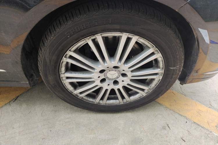 Used Mercedes-Benz E-Class 2010 E 260 L CGI Elegant Model
