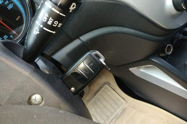 Used CHANGAN CS35 2015 1.6L Automatic Luxury Model China IV Standard
