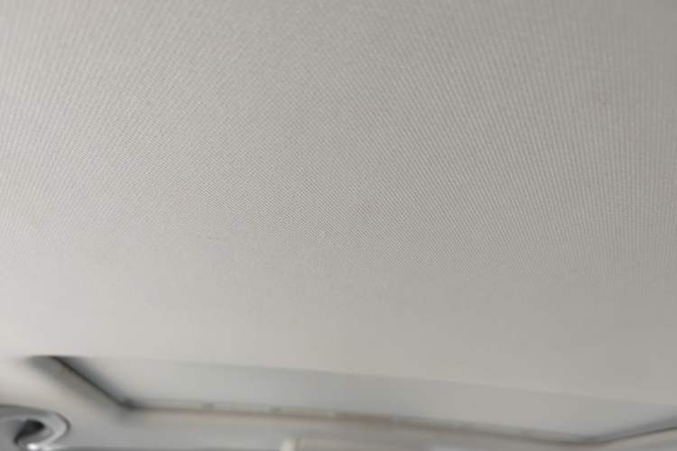 Used Volkswagen Lavida 2013 Restyled Classic 1.6L Manual Comfort Edition
