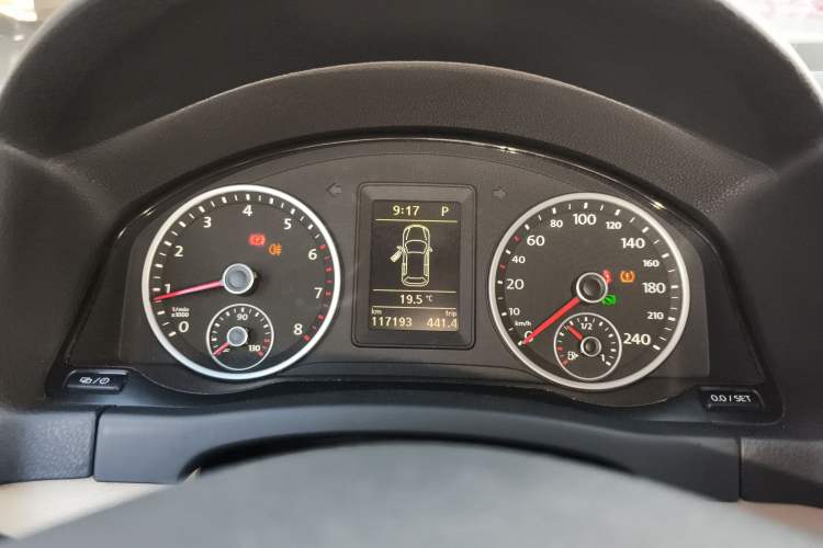 Used Volkswagen Tiguan 2013 1.8 TSI Automatic Two-Wheel Drive Comfort Edition Instrument Cluster