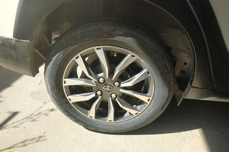 Used Toyota YARiS L Zhi Xuan 2021 X-Trail 1.5L CVT Leading Edition