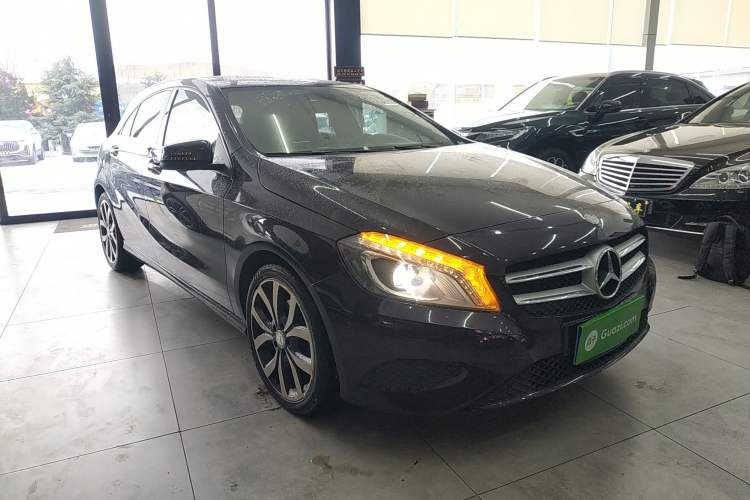 Used Mercedes-Benz A-Class 2015 A 200 Fashion Model