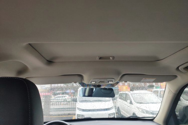 Used Geely Auto Emgrand X7 Sport 2021 Million Edition 1.8TD DCT Two-Wheel Drive Luxury Model Headliner