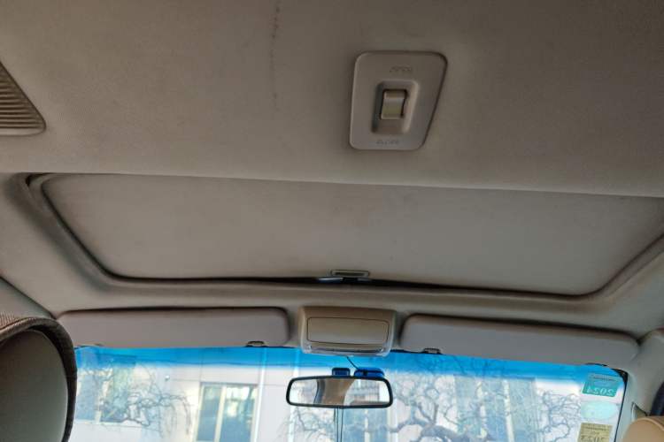 Used Jinbei Grace 2010 2.7L 3rd Generation – Yuling Flagship 2TR
