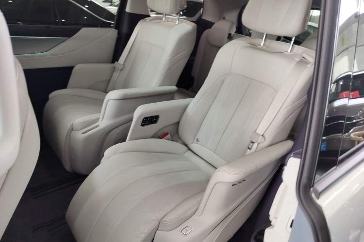 Used Buick GL8 New Energy 2026 Model Lu Zun Luxury Edition
