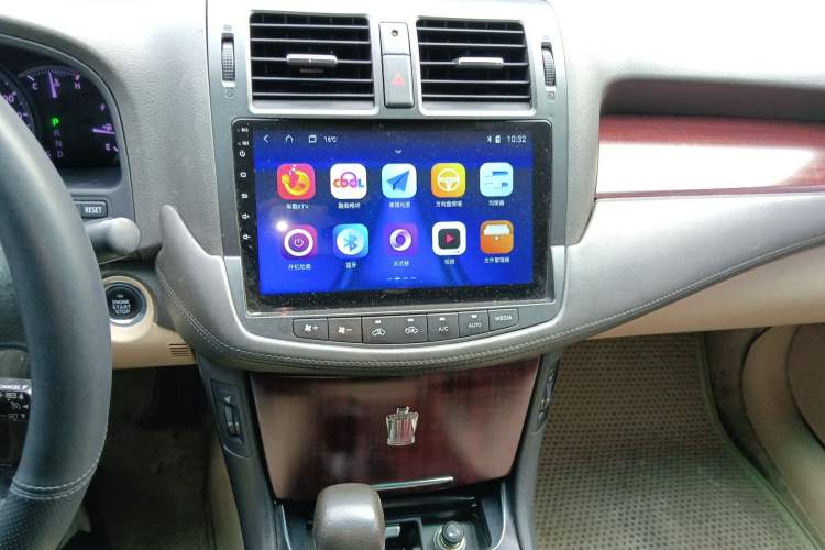 Used Toyota Crown 2010 2.5L Royal Genuine Leather Edition Audio And AC Panel