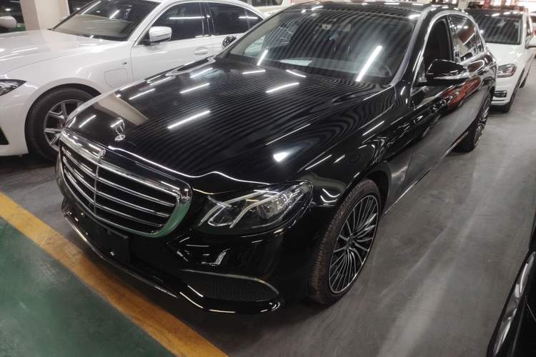 Used Mercedes-Benz E-Class 2016 E 300 L Stylish Model