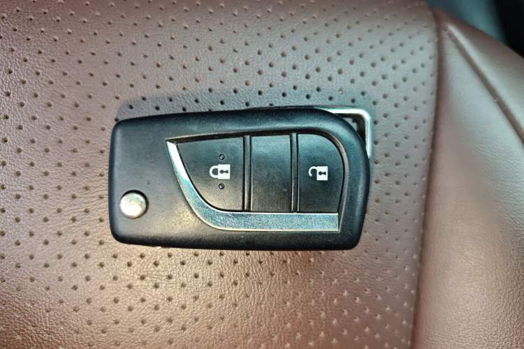 Used Toyota Fortuner 2016 2.7L Middle East Version