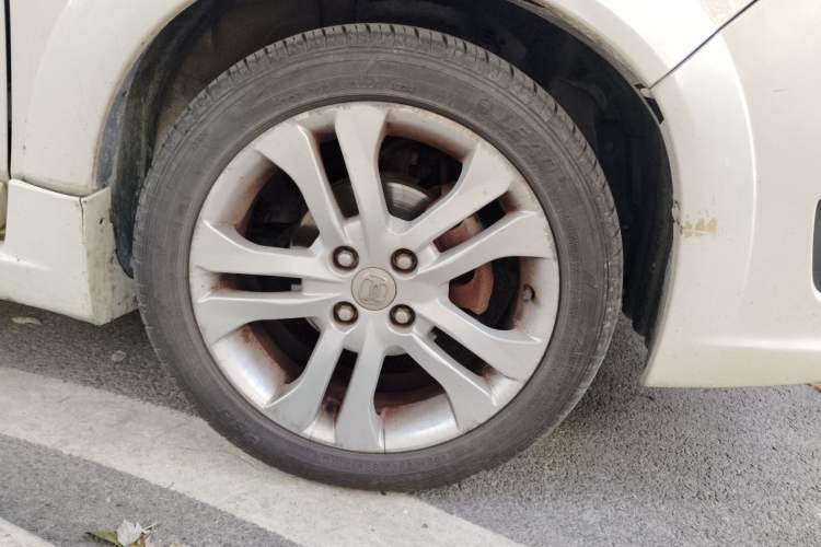 Used Suzuki Liana A6 2015 Hatchback 1.4L Manual Enjoyment Model
