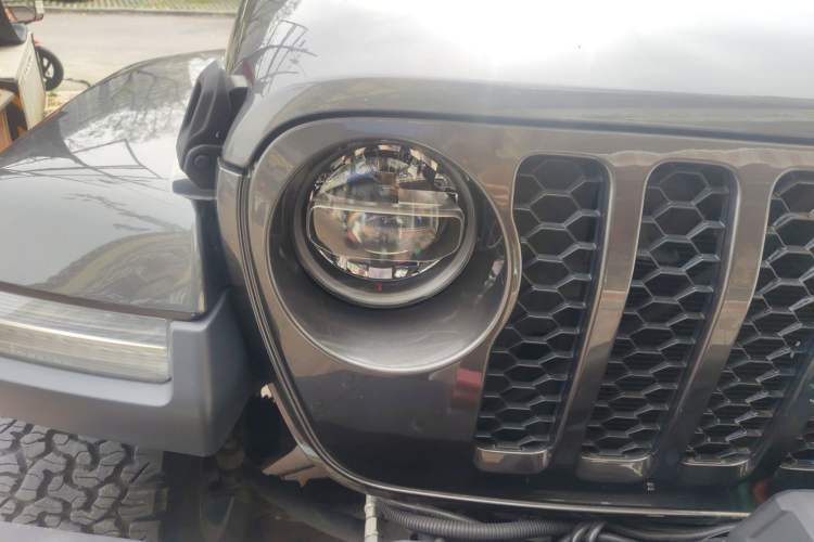 Used Jeep Wrangler New Energy 2021 Four-Door 2.0T 4xe Sahara Right Front Headlight