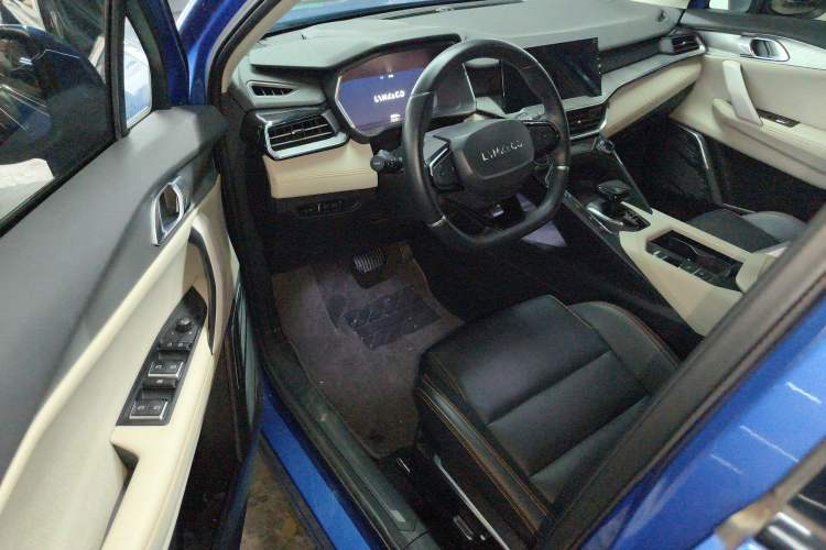 Used Lynk & Co 06 EM-P 2020 PHEV Plus Driver Seat