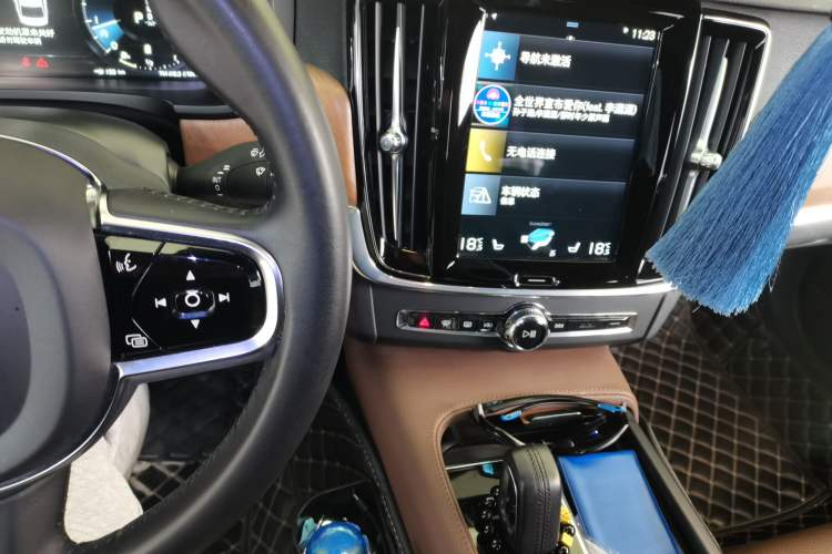 Used Volvo S90 2021 B5 Zhiyi Luxury Edition Audio And AC Panel