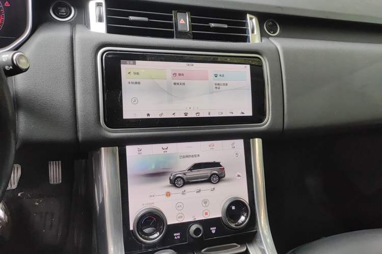 Used Land Rover Range Sport 2021 3.0 L6 SE Audio And AC Panel