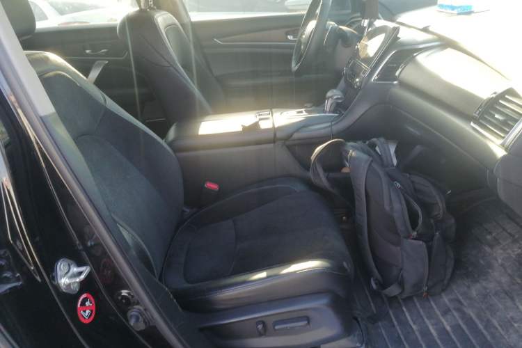 Used Honda Avancier 2019 240TURBO Two-Wheel Drive Elite Edition Right Front Seat