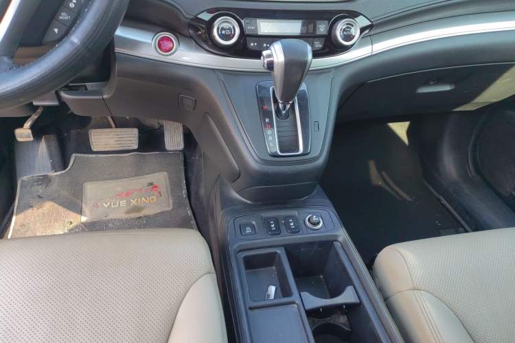 Used Honda CR-V 2015 2.4L two-wheel drive luxury version