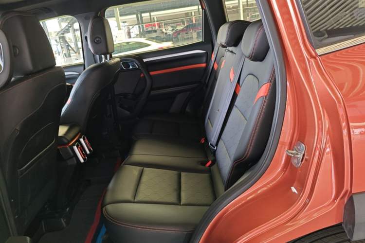 Ojetý Haval DARGO 2021 2.0T DCT Two-Wheel Drive Chinese Mastiff Edition
