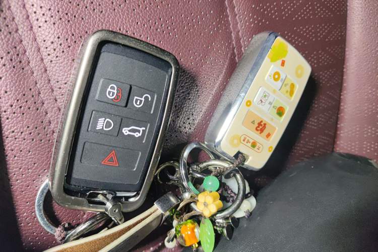 Used Land Rover Range Evoque 2021 Range Rover Velar L 249PS R-Dynamic First Edition
