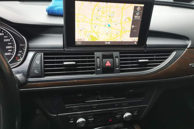 Used Audi A6L 2015 35 FSI quattro Comfort Model
