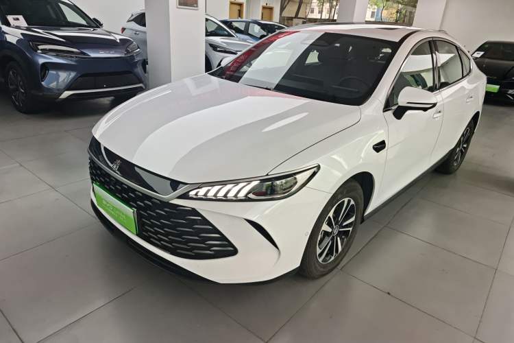 Used BYD Qin PLUS 2025 DM-i Smart Drive 120KM Superior Model