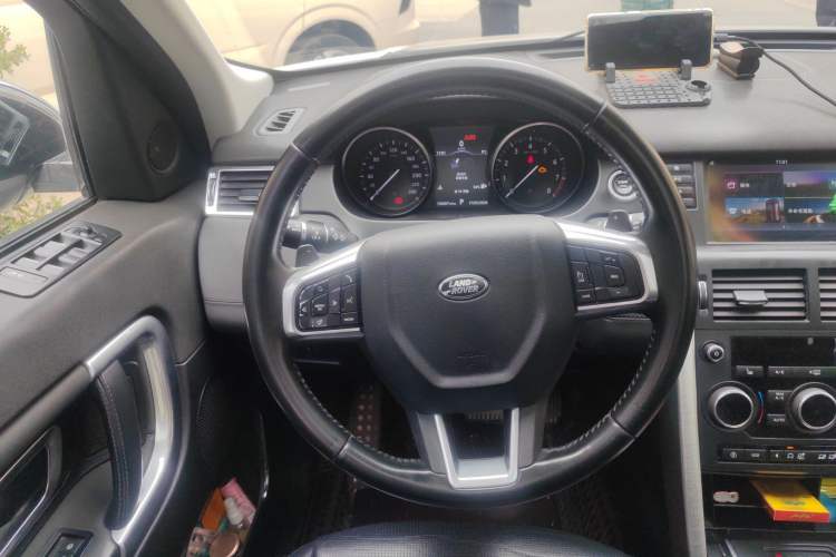 Used Land Rover Discovery Sport 2018 240 PS HSE Version