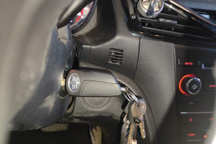 Used Bestune B70 2014 2.0L automatic luxury version