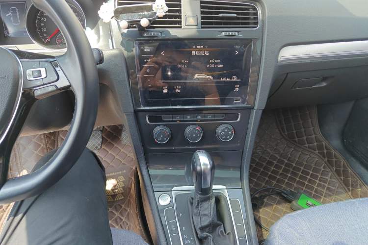 Used Volkswagen Golf 2020 Zhiai Edition 200TSI DSG Comfort Model