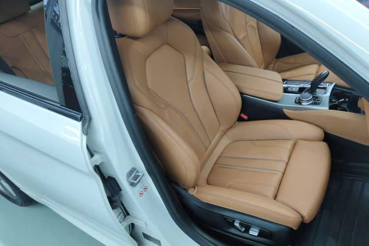 Used BMW 5 Series 2018 525i M Sport Package
