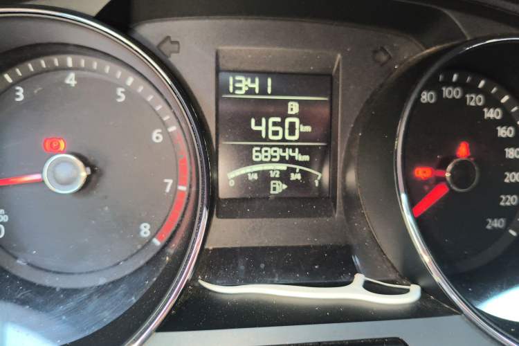 Used Volkswagen Bora 2019 Facelift Bora·Legend 1.5L Manual Fashion Edition China VI Standard Odometer Close Up