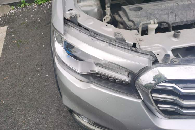 Used Haval H1 2015 1.5L Manual Urban Model Right Front Headlight