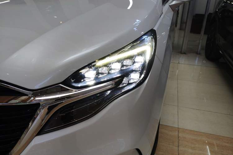 Used Buick GL8 2021 ES Landtrek 653T Luxury Model