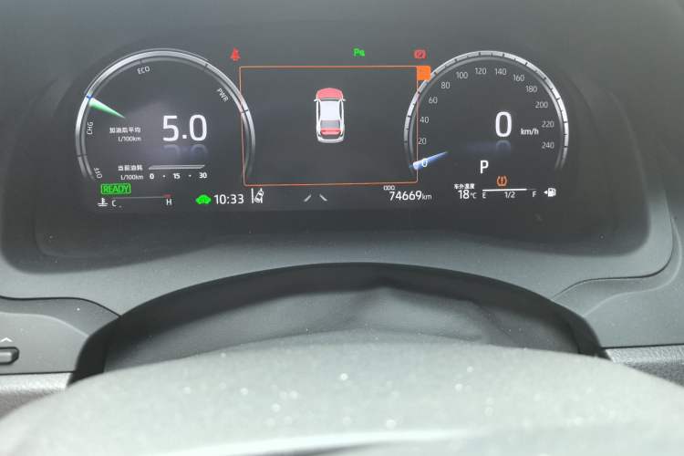 Used Toyota Camry 2021 Dual-Motor 2.5HG Luxury Edition Odometer Close Up