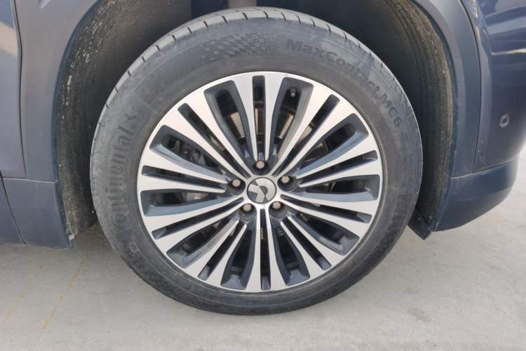 Used Nio EC6 2020 430 km Sport Version Right Front Wheel Hub