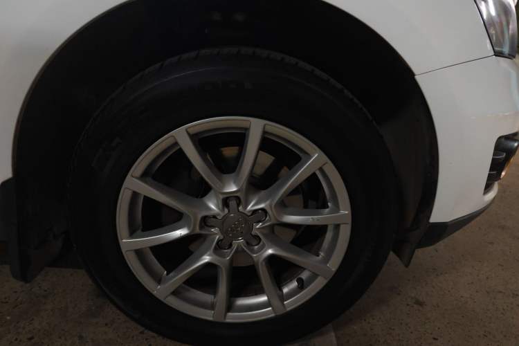 Used Audi Q5 2011 2.0TFSI Comfort Version
