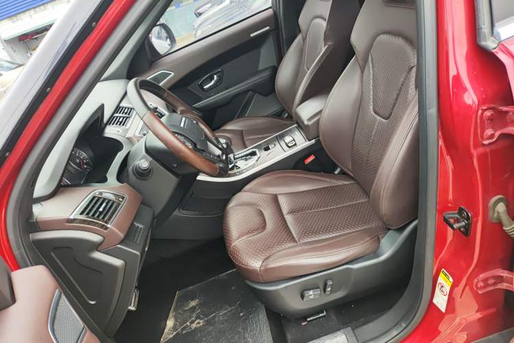 Used Land X7 2015 2.0T Panoramic Prestige Edition