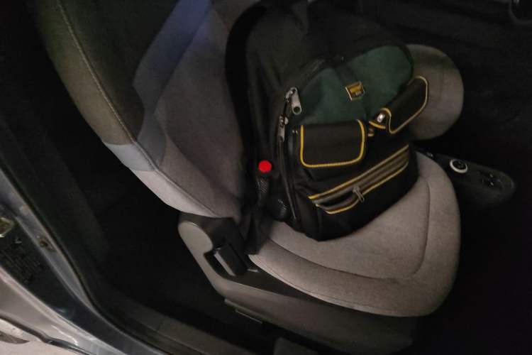 Used Wuling Hongguang MINIEV 2021 Macaron Premium Model – Lithium Iron Phosphate Right Front Seat