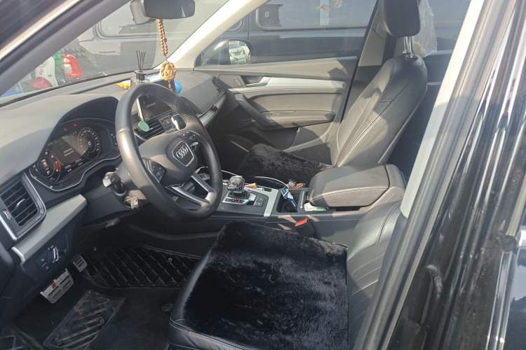 Used Audi Q5L 2020 Updated 40 TFSI Prestige Fashion Edition
