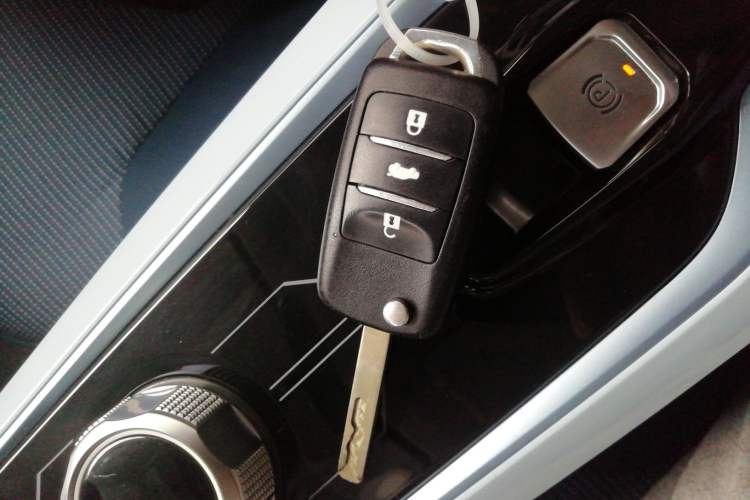 Used Oshan Benni E-Star 2022 Qingxin Edition Colorful Model Lithium Iron Phosphate