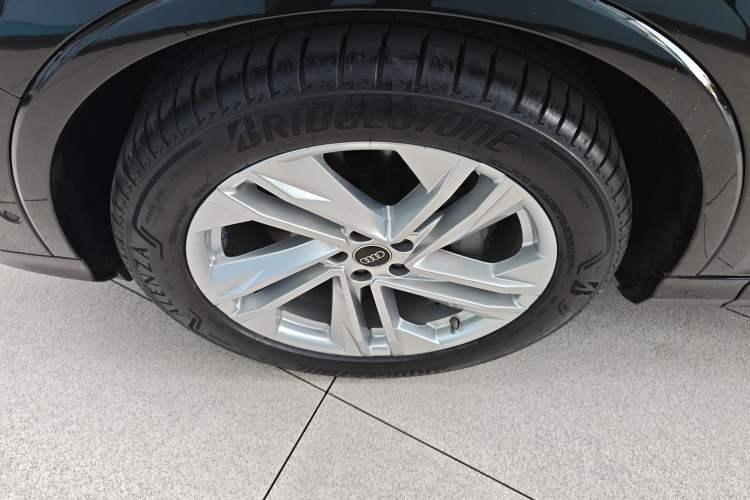 Used Audi Q7 2023 45 TFSI quattro S line Sport model