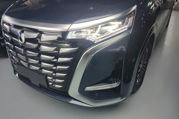 Used Denza D9 2024 DM-i 1050 Luxury Model Left Front Headlight