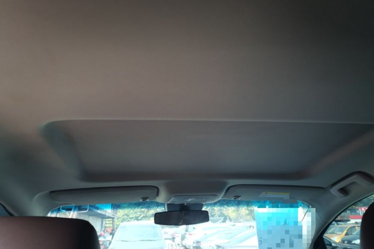 Used Buick GL8 2022 Land Cruiser Executive Class 652T Comfort Model
