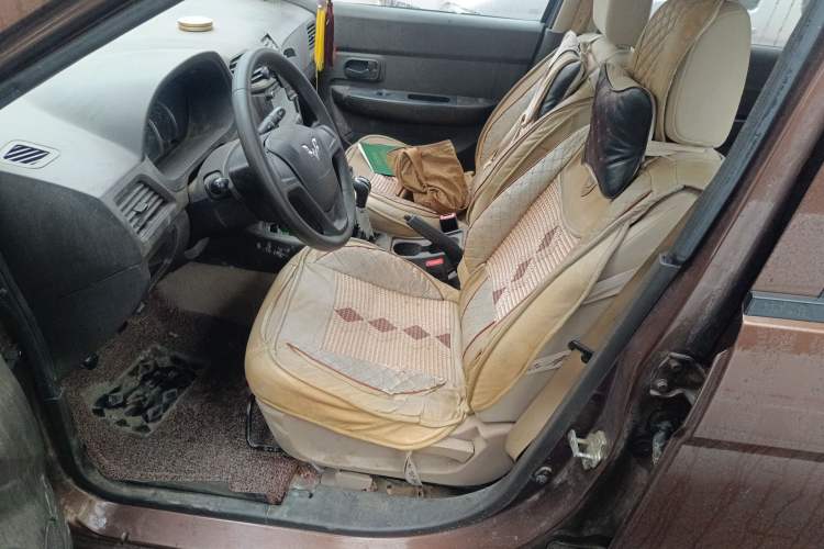 Used Wuling Hongguang 2015 1.5L S Basic Version China V Standard Left Front Seat