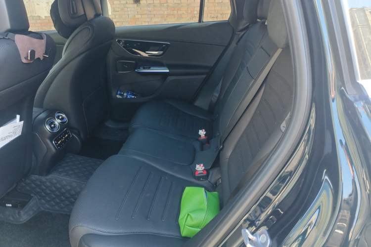 Used Mercedes-Benz GLC 2024 Refreshed GLC 300 L 4MATIC Dynamic Version 5 Seats Left Rear Seat